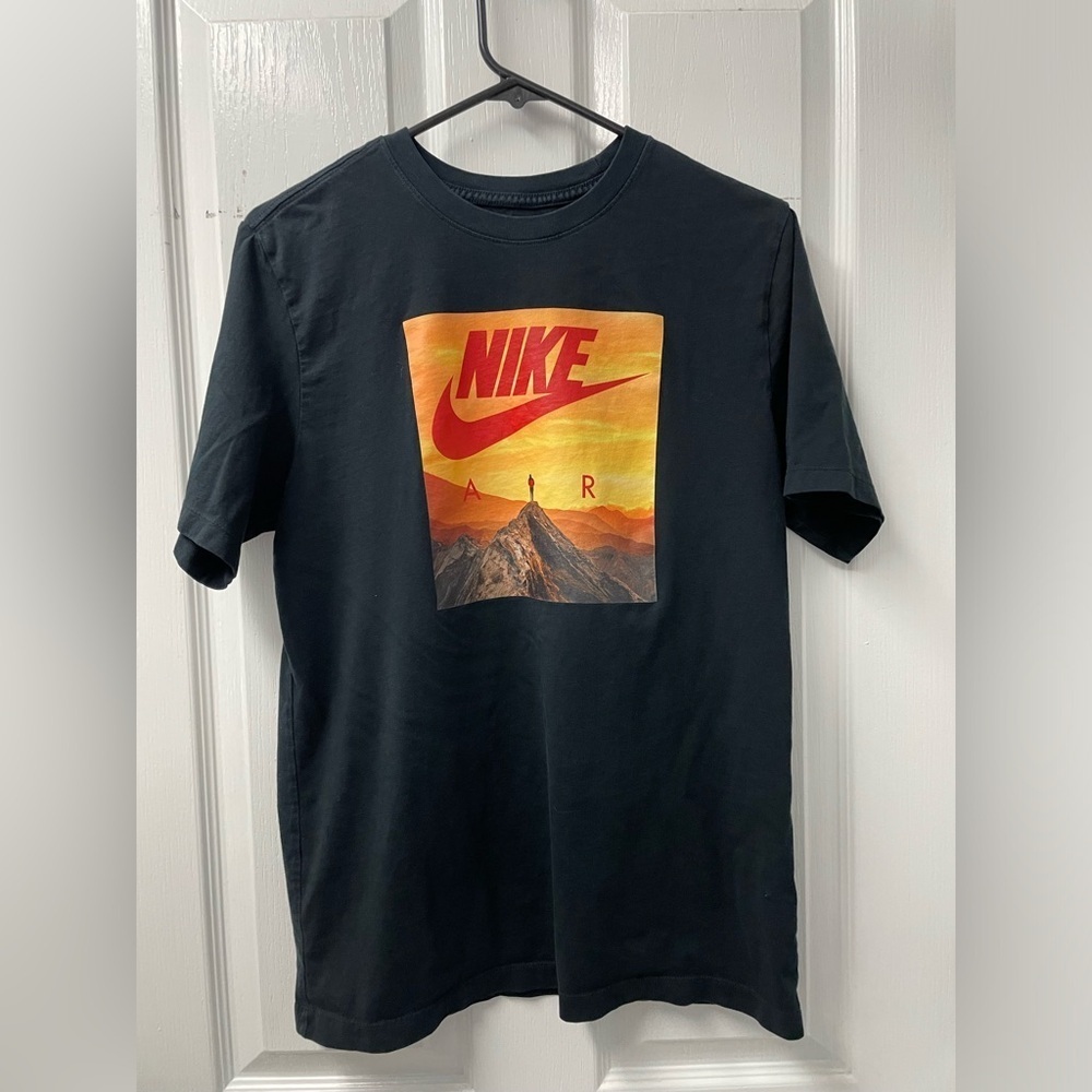 Vintage Nike Air - NSW Graphic Air Photo Black T-Shirt Short Sleeve Size M EUC